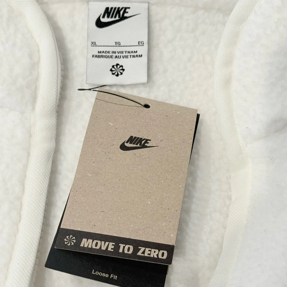 NIKE Men’s Sportswear Club Winterized Sherpa Vest White NEW - Picture 7 of 10